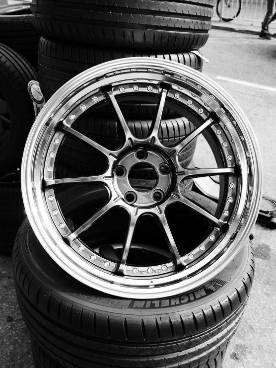 Powder coated alloy wheel